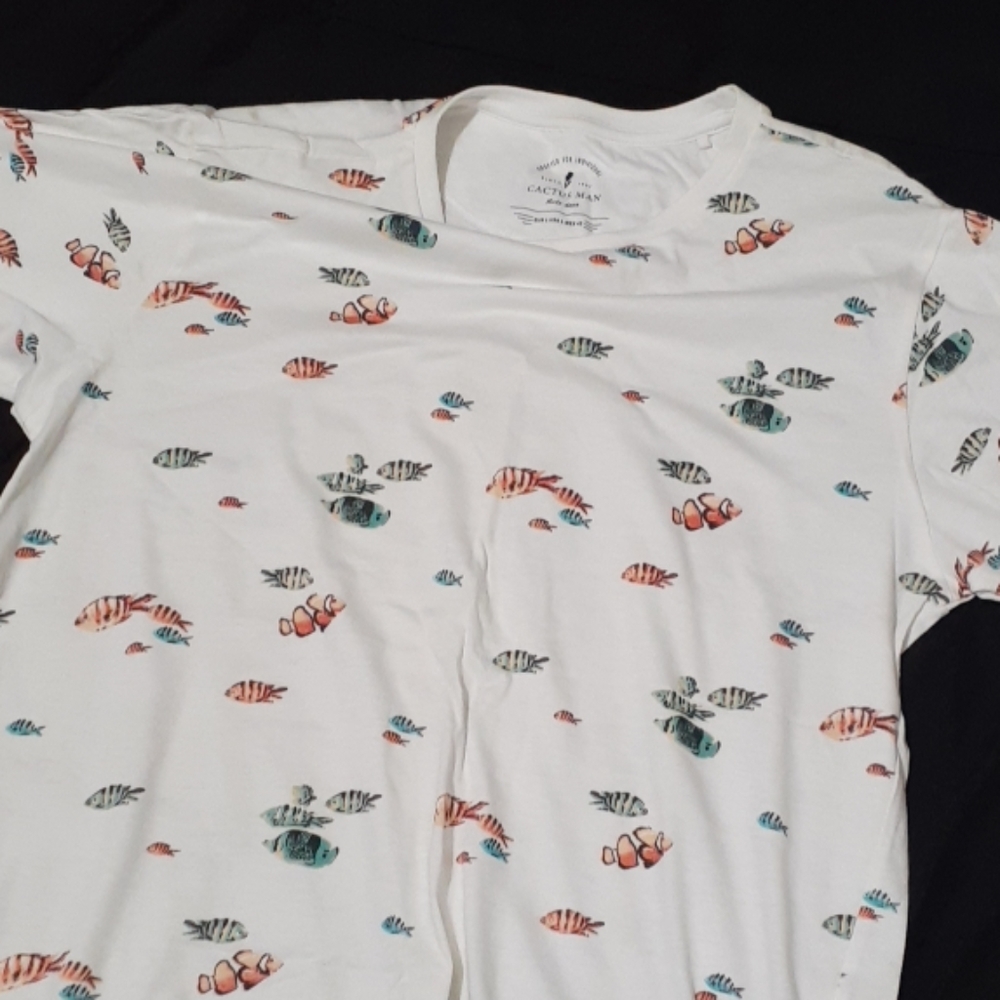 Tee shirt, lil fishy
